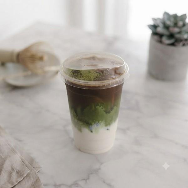 Dirty Matcha with espresso and creamy milk at Almers Cafe