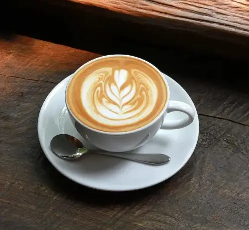 Smooth Spanish Latte at Almers Cafe